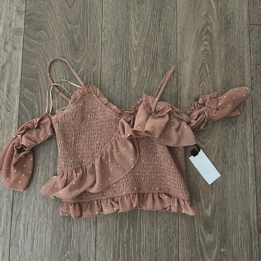 NWT ASTR the label crop top - small